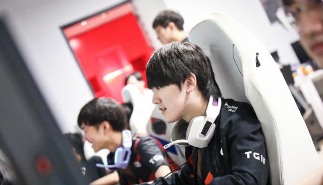 嵌入日常 嵌入日常